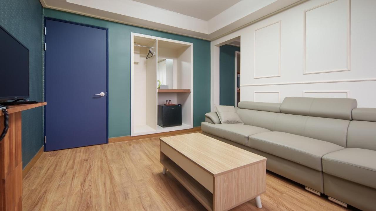 Hiker Hotel Чеджу Екстериор снимка