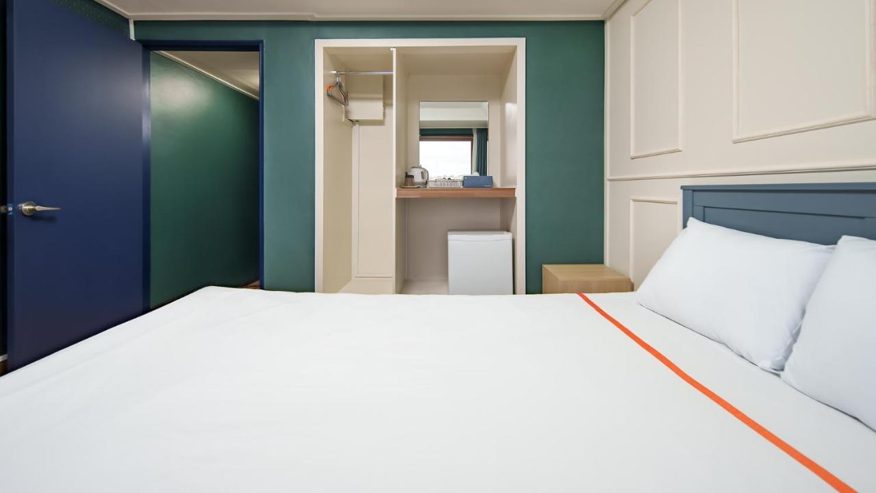 Hiker Hotel Чеджу Екстериор снимка